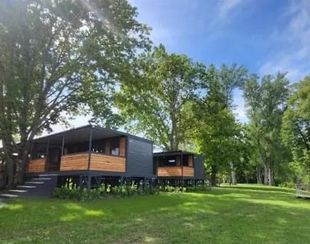 Apartment Big Berry Kolpa - Kiwi Mobile House, Metlika *