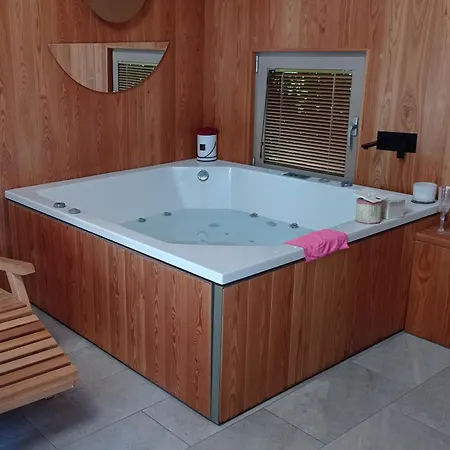 Appartement Big Berry Kolpa - Kiwi Mobile House, Metlika