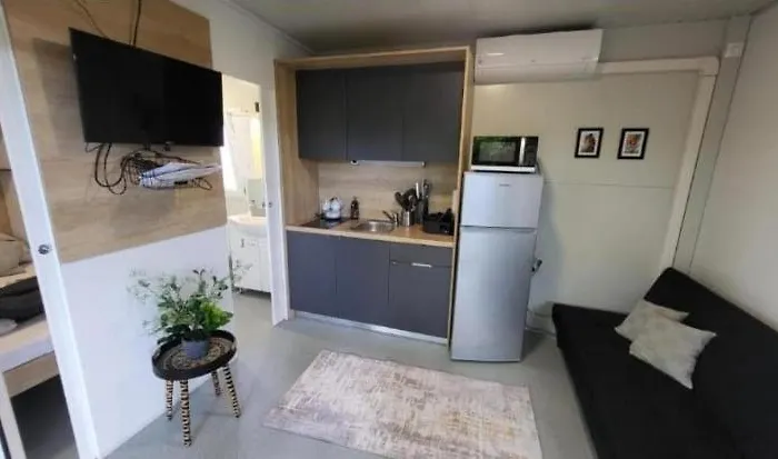 Appartement Big Berry Kolpa - Kiwi Mobile House, Metlika