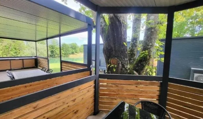 Daire Big Berry Kolpa - Kiwi Mobile House, Metlika Gradac